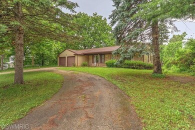 2471 Knapp St NE, Grand Rapids, MI 49505 - photo 2