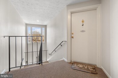 802 Stratford Way unit J, Frederick, MD 21701 - photo 5