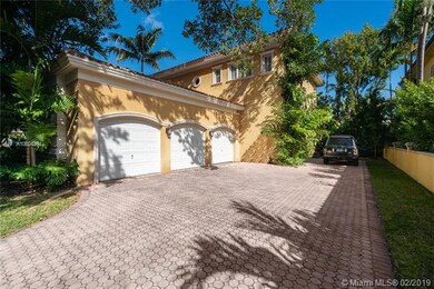 471 N Mashta Dr, Key Biscayne, FL 33149 - photo 5