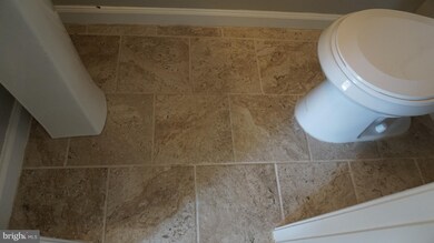 6808 Flagstaff St, Hyattsville, MD 20785 - photo 4