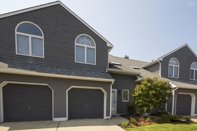 02_House Front