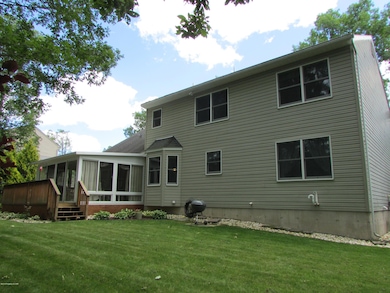 13 New Lake Dr, Drums, PA 18222 - photo 2