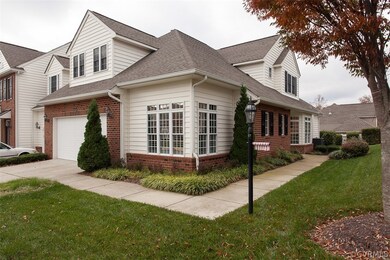 Well maintained with great curb appeal!