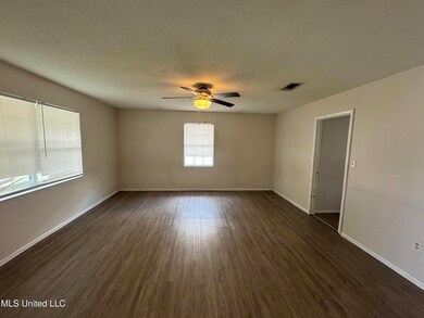 213 Oak St, Long Beach, MS 39560 - photo 3