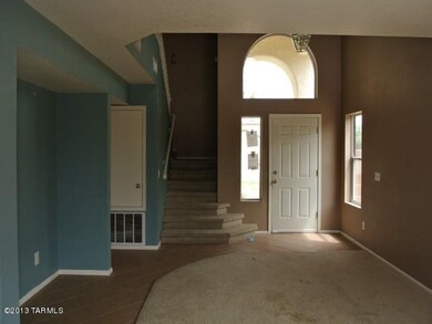 022-206561 Living room 1of2