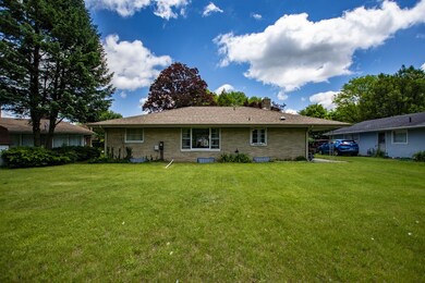 2115 Aurora Ave, Elkhart, IN 46517 - photo 3