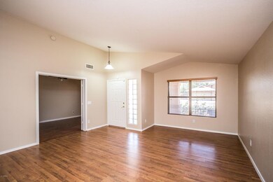 2451 E Fairview St-5