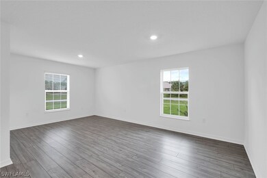 170 Yager Cir, Fort Myers, FL 33913 - photo 3