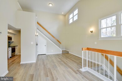 5841 Orchard Hill Ct unit 5841, Clifton, VA 20124 - photo 4