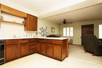 9928 1/4 Cedar St, Bellflower, CA 90706 - photo 4