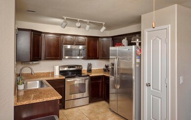 10332 W Hilton, Tolleson, AZ 85353 - photo 2