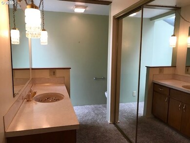 303 van Duyn St, Eugene, OR 97401 - photo 7