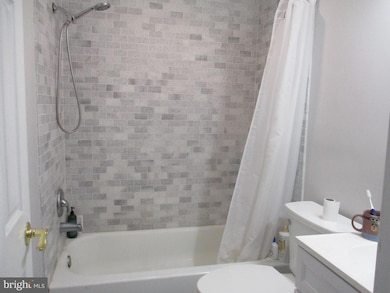 121 Hoover Ave, Trenton, NJ 08619 - photo 7