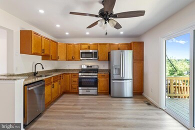 1985 Winslow Ct, Woodbridge, VA 22191 - photo 2