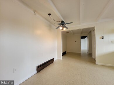 72 E Main St unit 4, Waynesboro, PA 17268 - photo 4
