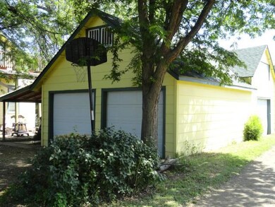 3 stall garage