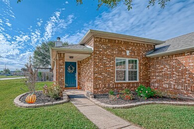 1210 Cambay Dr, Rosenberg, TX 77471 - photo 4