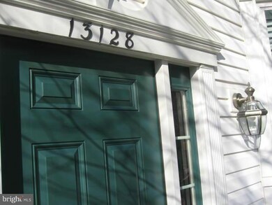 13128 Silver Maple Ct, Bowie, MD 20715 - photo 2