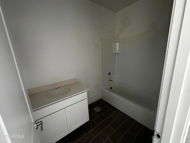 05- Bathroom 2