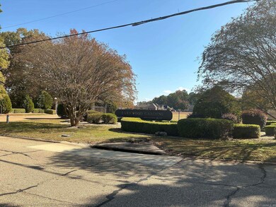 205 Stonegate Ct, Crossett, AR 71635 - photo 5