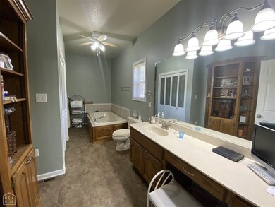 201 S Center Hill Rd, Paragould, AR 72450 - photo 4