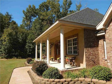 Beautiful Front Porch for relaxing...