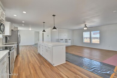 25325 N Mitchell Rd, Paulden, AZ 86334 - photo 7