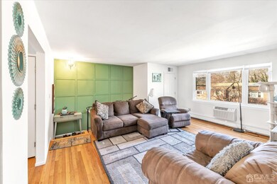 5 York Dr unit 1-B, Edison, NJ 08817 - photo 3