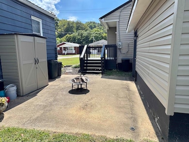 4328 Hughes St, Huntington, WV 25704 - photo 5