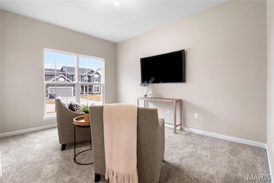 Sitting room, play room, maybe an office! Possibilities are endless!