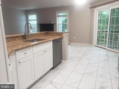 5032 Beech Ct, Monmouth Junction, NJ 08852 - photo 3