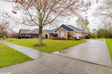 151 Hawthorne Cir, Fairhope, AL 36532 - photo 2