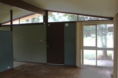 1856 S Averill Ave, Flint, MI 48503 - photo 2