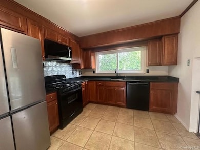 103 Wayne St, Jericho, NY 11753 - photo 4