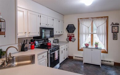 394 Lyman Batcheller Rd, Hartford, VT 05001 - photo 6