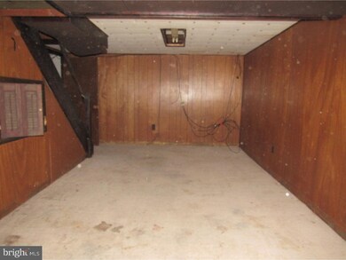 304 W Roland Rd, Brookhaven, PA 19015 - photo 6