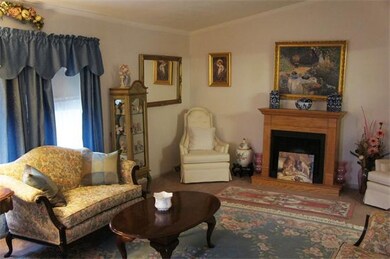 13 Hemlock St, Rockland, MA 02370 - photo 3