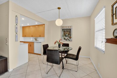 3067 Exeter D unit 3067, Boca Raton, FL 33434 - photo 3