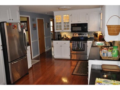 737 Eley Ln, Pembroke, NH 03275 - photo 4