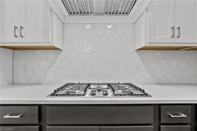 5114 Whaitley Ln, Greensboro, NC 27407 - photo 7