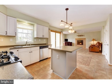 501 Monmouth Dr, Mount Laurel, NJ 08054 - photo 7