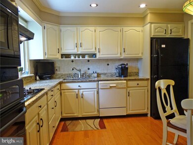 21 Winding Way W, Morrisville, PA 19067 - photo 5