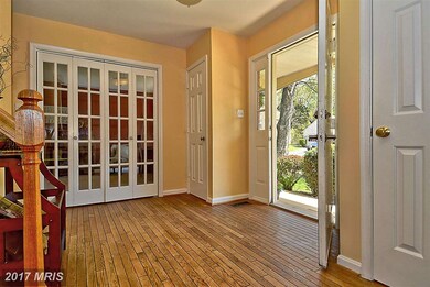 109 Connemara Dr, Sterling, VA 20164 - photo 4