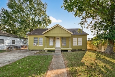 415 Pearl St, Baytown, TX 77520 - photo 4