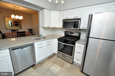 150B Bradford Ct unit 150, Mount Laurel, NJ 08054 - photo 2