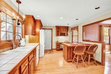 11 Tobey St, Hampton, NH 03842 - photo 3