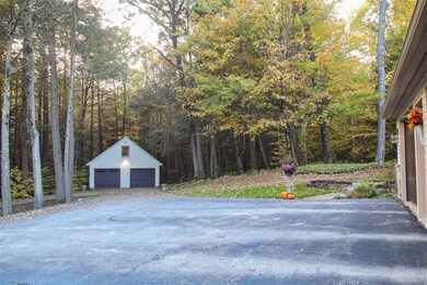 9 Tanglewood Way, Amherst, NH 03031 - photo 2