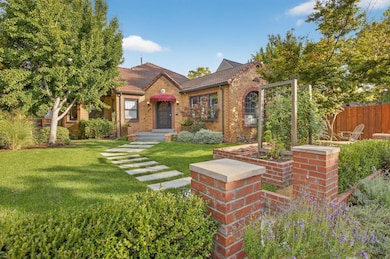 2701 Florence Place, Sacramento, CA 95818 - photo 3