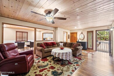 06-Living Room