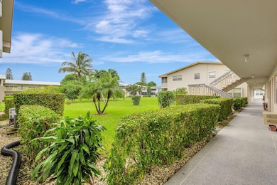 130 Cambridge F, West Palm Beach, FL 33417 - photo 5